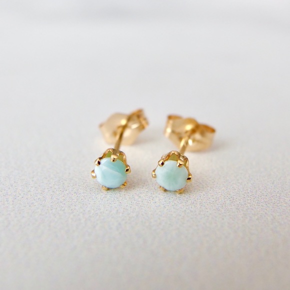 3mm blue larimar stud earrings 14k GF - Picture 7 of 9